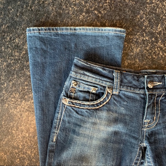 MISS ME Flare leg Denim Thick Stitch Jeans w/ fab sequin, design, Size 27 - Picture 4 of 11